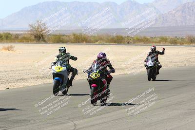 media/Apr-17-2022-CVMA (Sun) [[f474cfa795]]/Race 14 500 Supersport-350 Supersport (Holeshot)/